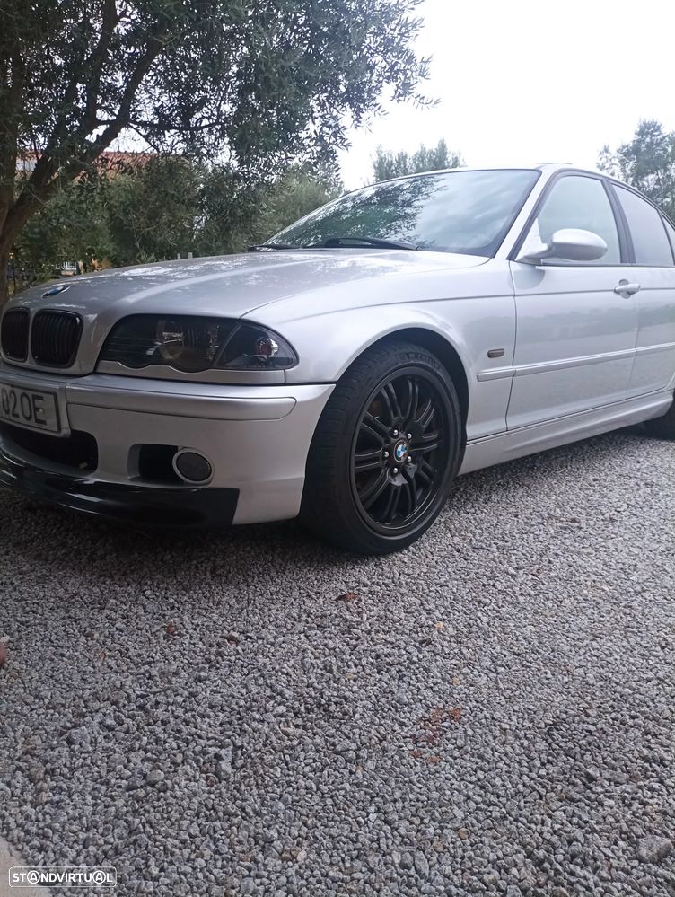 BMW 320 d Séc.XXI - 2