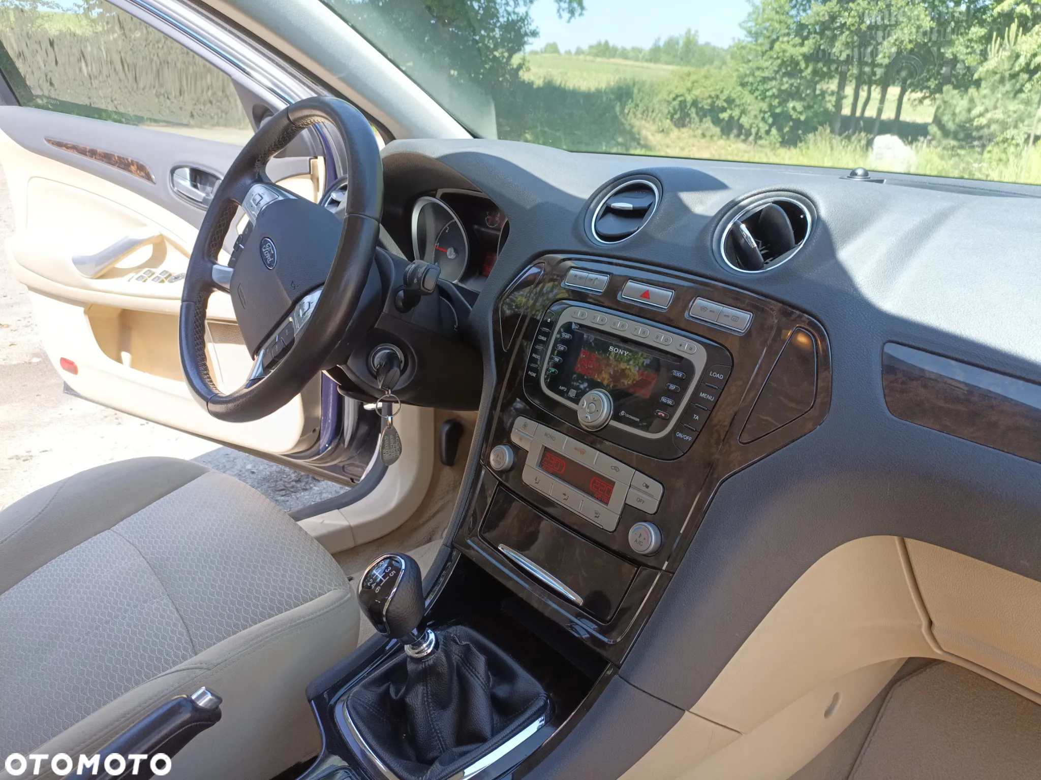 Ford Mondeo 2.0 TDCi Ghia - 10