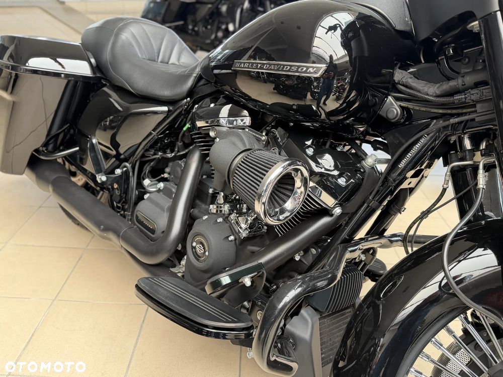 Harley-Davidson Touring Street Glide - 17