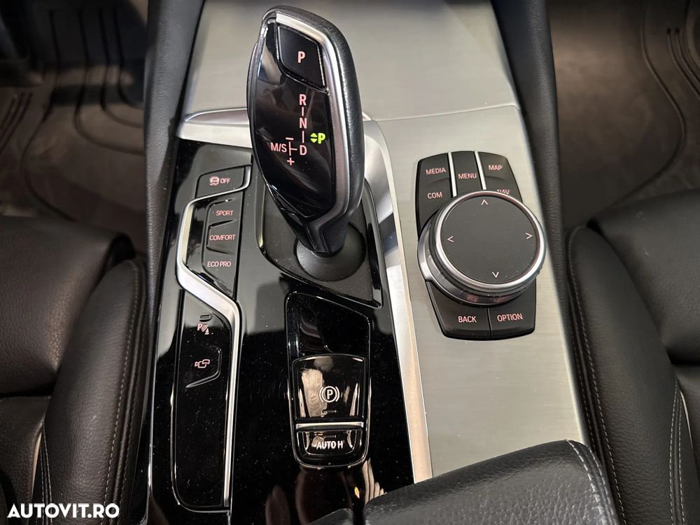 BMW Seria 5 530d xDrive AT MHEV - 19