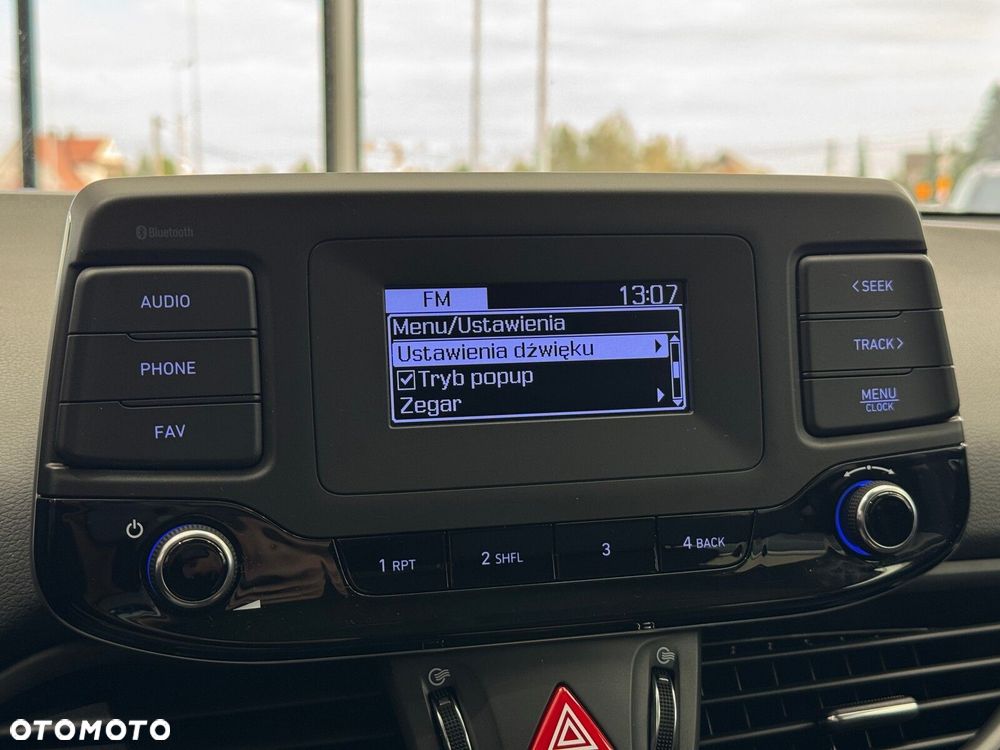 Hyundai i30 1.5 DPI Classic + - 31