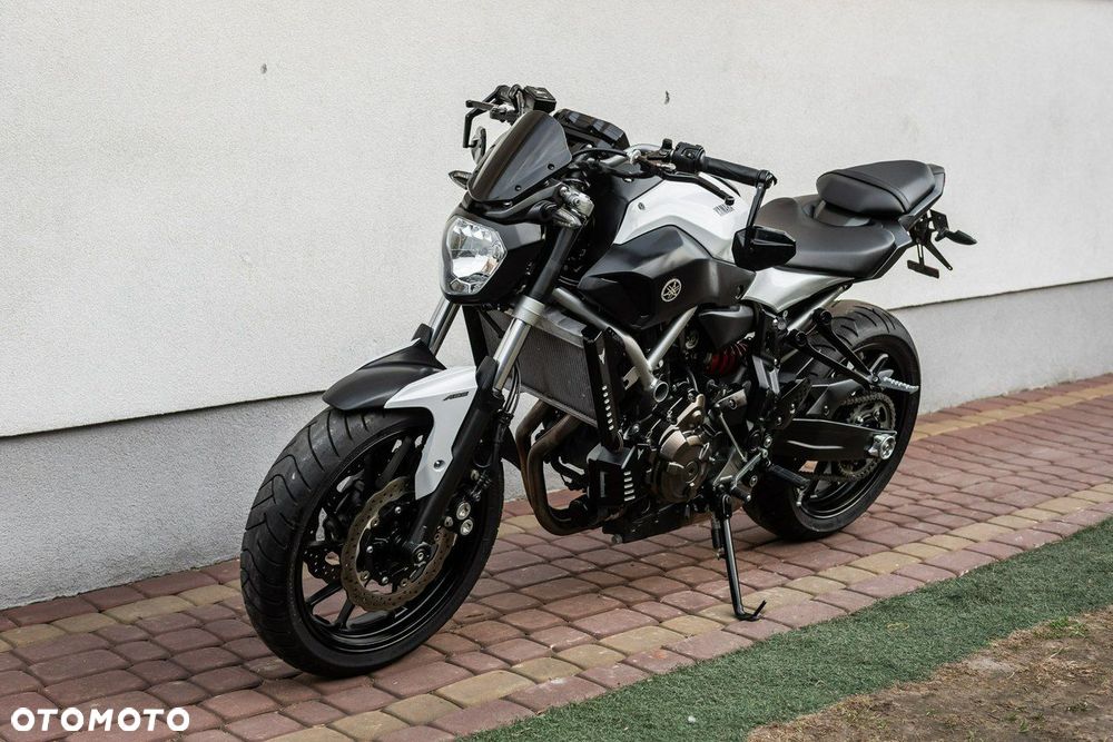 Yamaha MT - 6