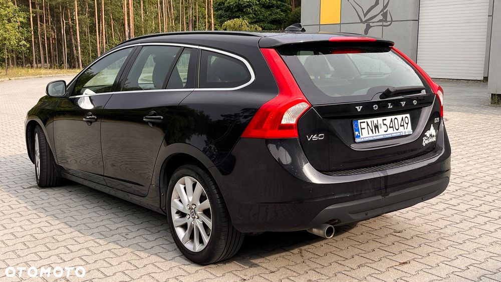 Volvo V60 D3 Momentum - 3