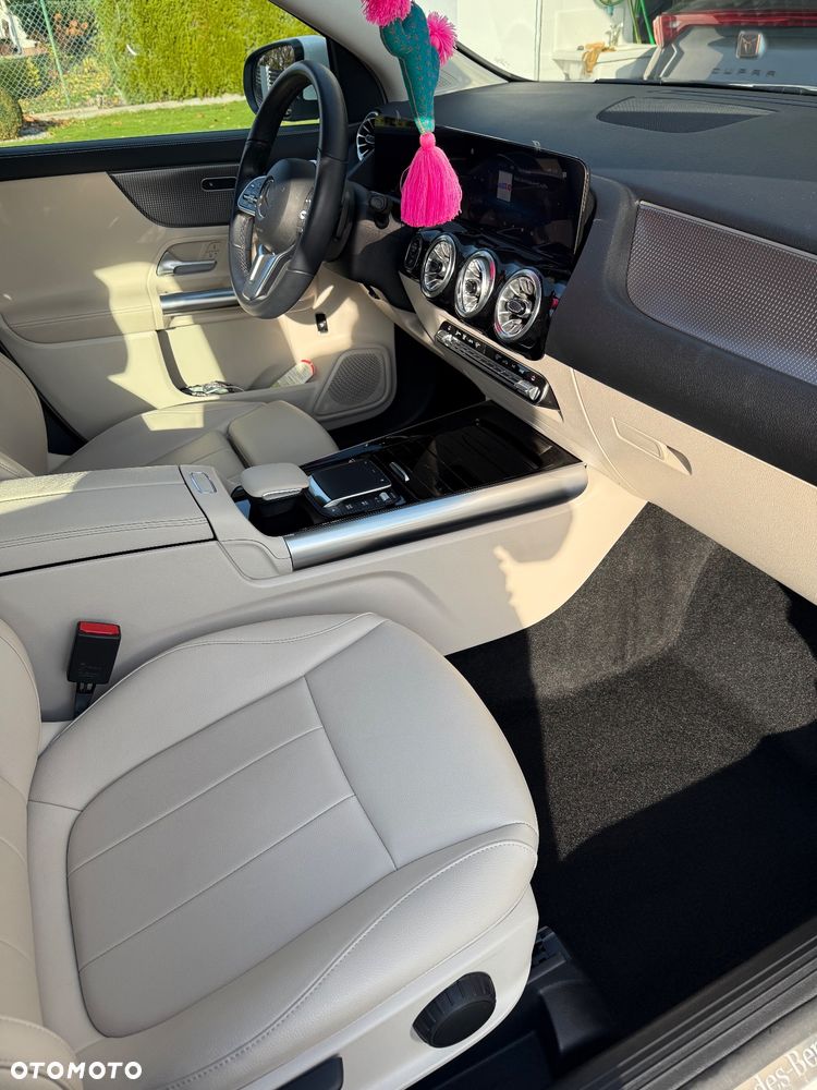 Mercedes-Benz GLA 200 Progressive - 5