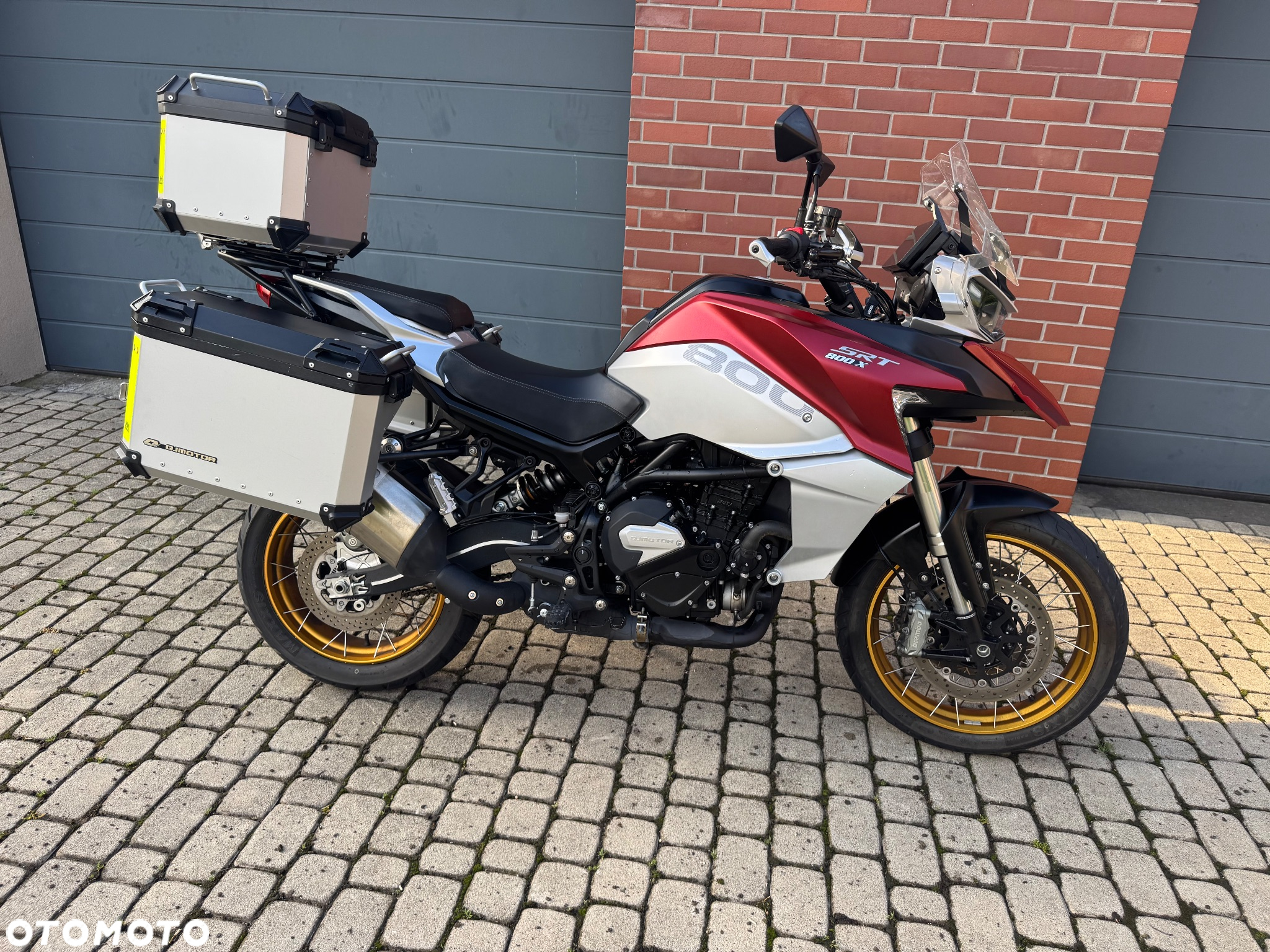 QJMOTOR SRT 800SX - 18