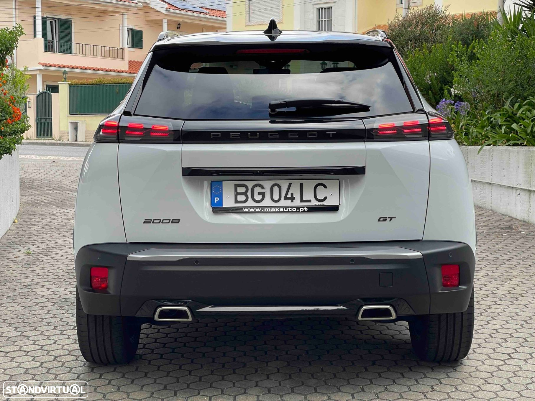 Peugeot 2008 1.2 PureTech GT EAT8 - 24