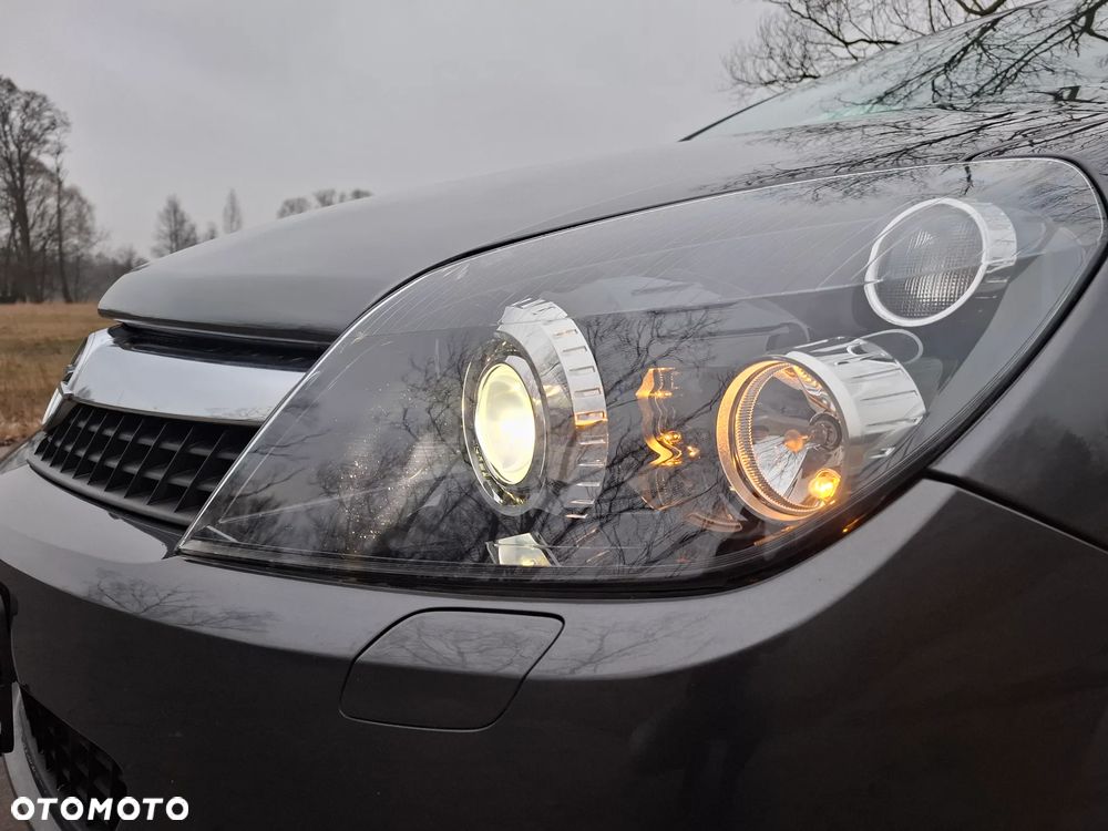 Opel Astra 1.8 Innovation - 18