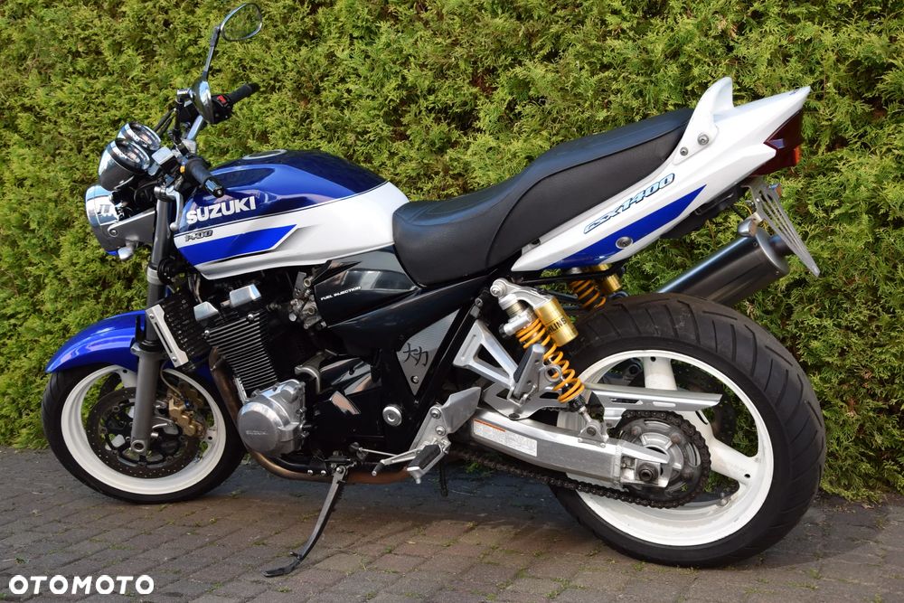 Suzuki GSX - 4