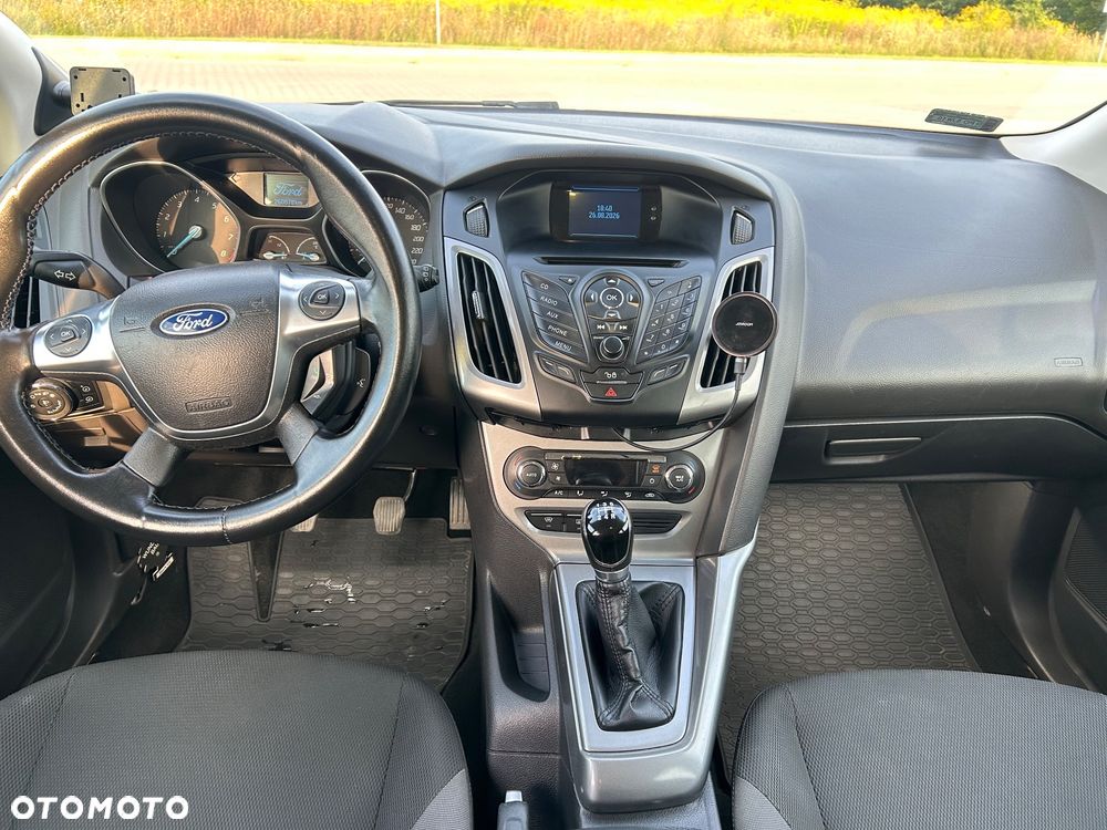 Ford Focus 1.6 Trend - 21