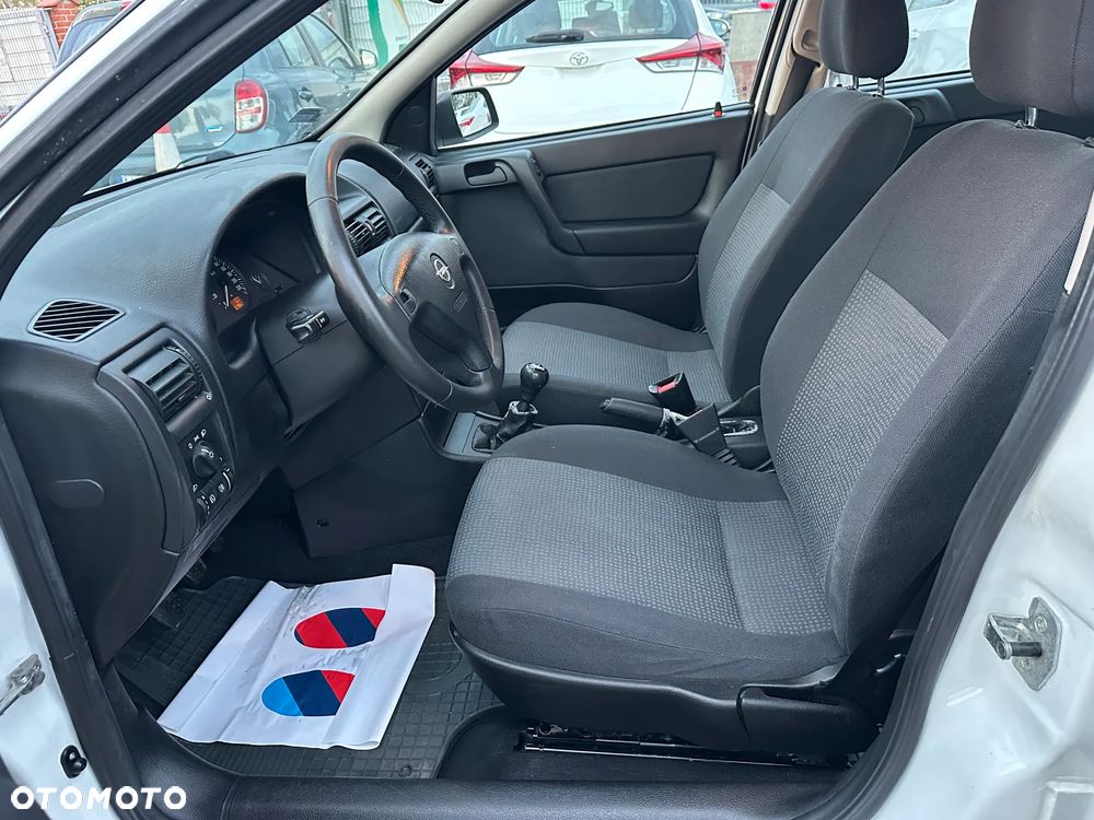 Opel Astra - 11