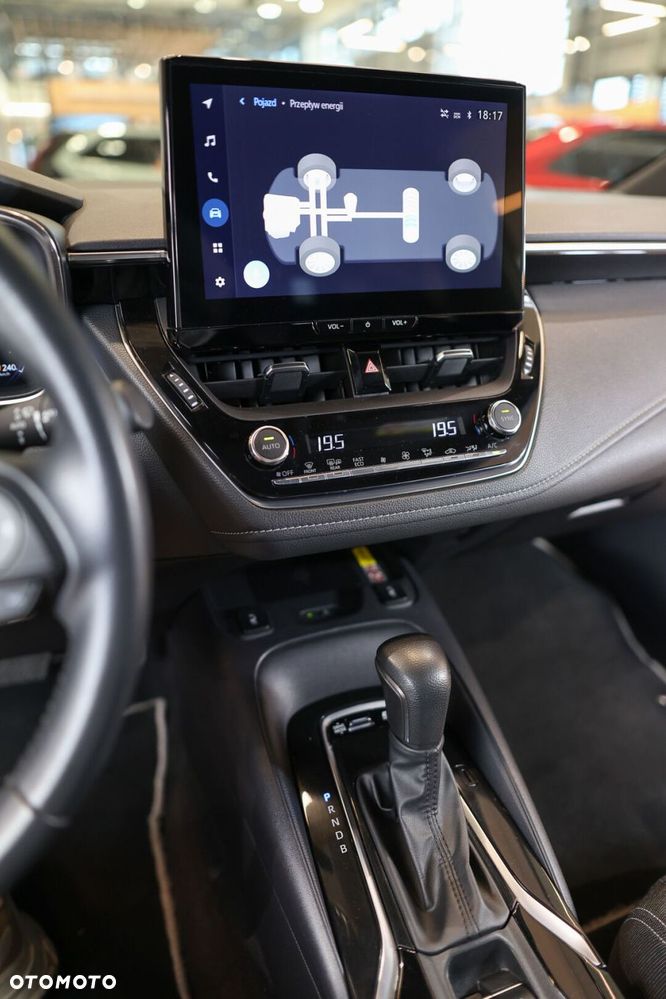 Toyota Corolla 1.8 Hybrid Comfort - 18