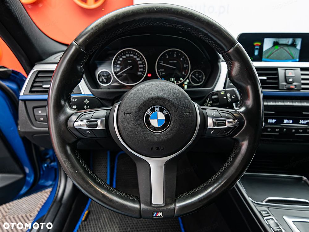 BMW Seria 3 320d M Sport - 12