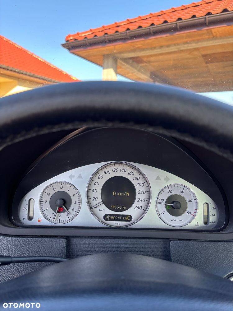 Mercedes-Benz CLK - 6