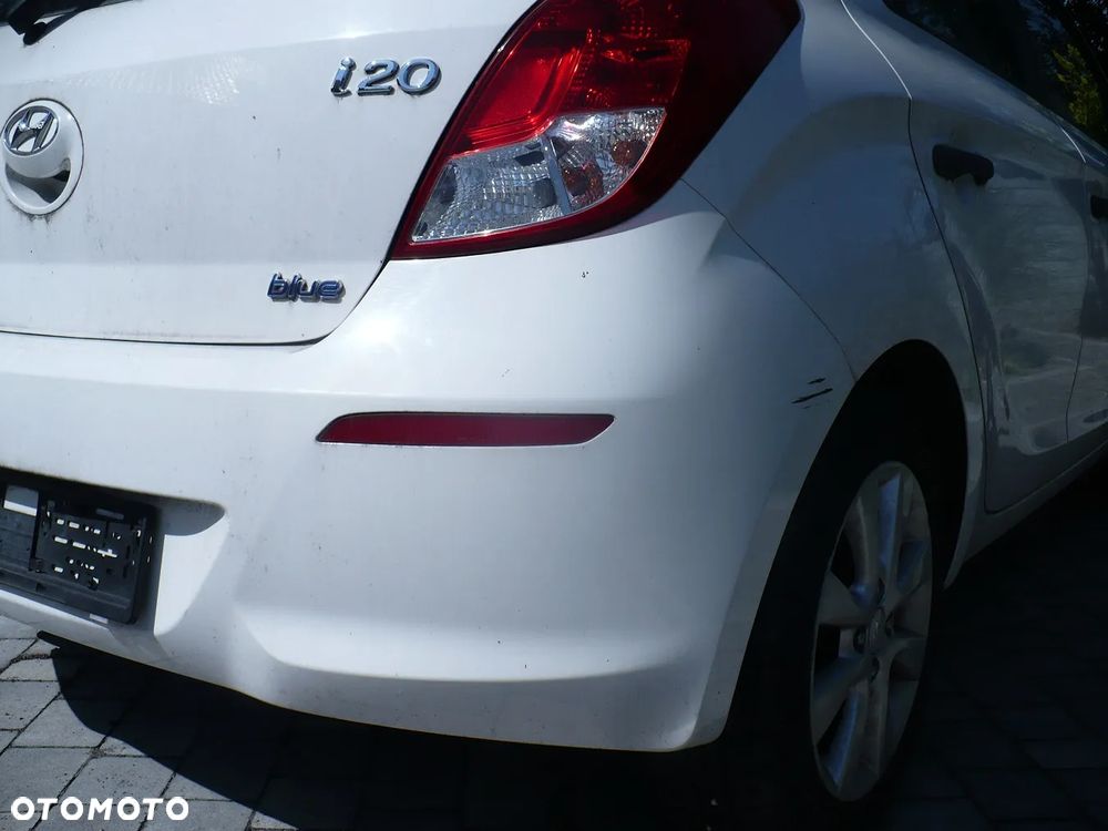 HYUNDAI i20 LIFT 12-14 ZDERZAK TYL KOLOR PHW ORYGI 13R. - 3