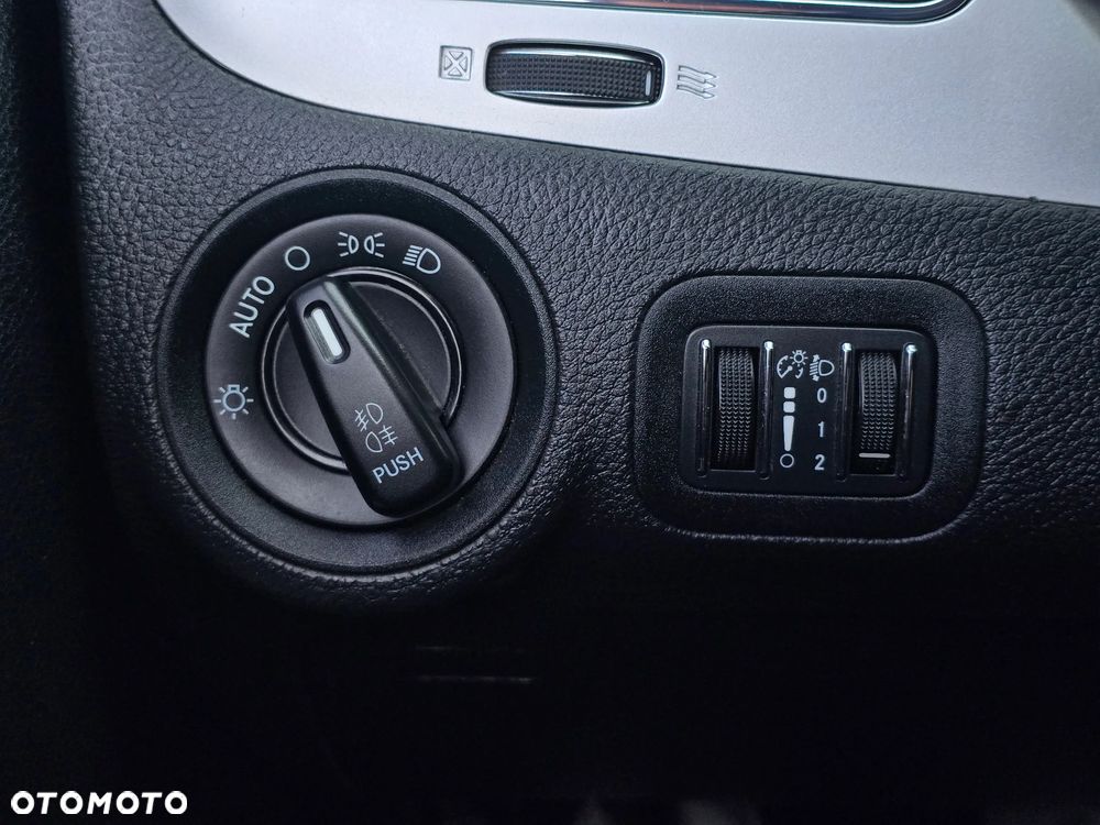 Fiat Freemont 2.0 Multijet Lounge AWD - 33