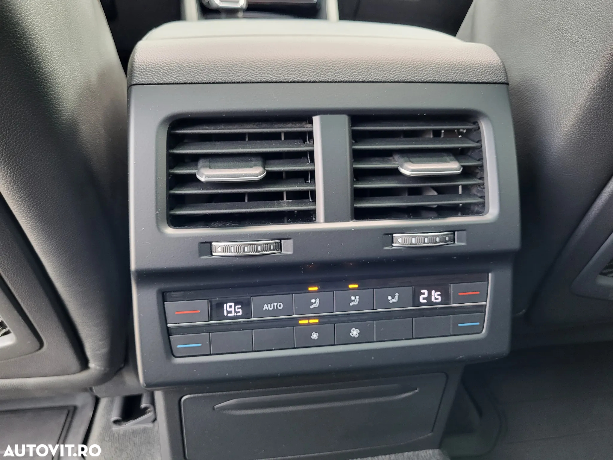 Volkswagen Touareg V6 TDI Atmosphere - 13