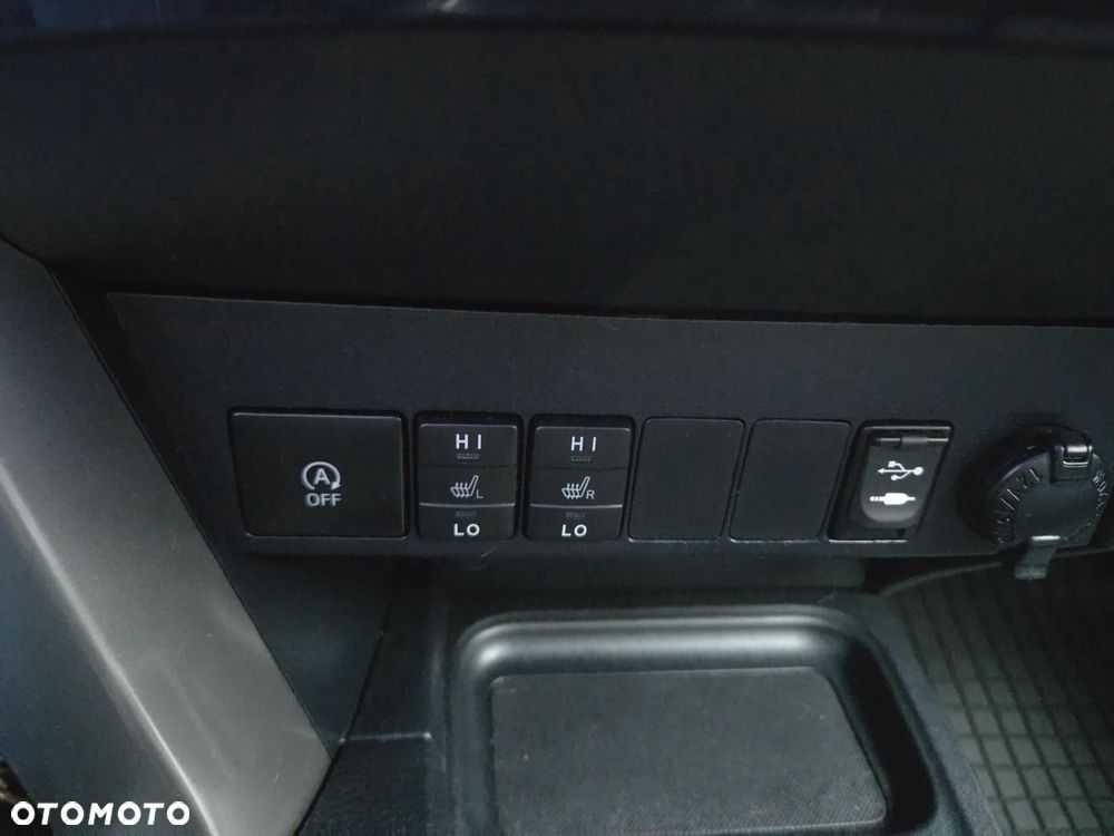 Toyota RAV4 2.0 D-4D Premium 4x2 - 14