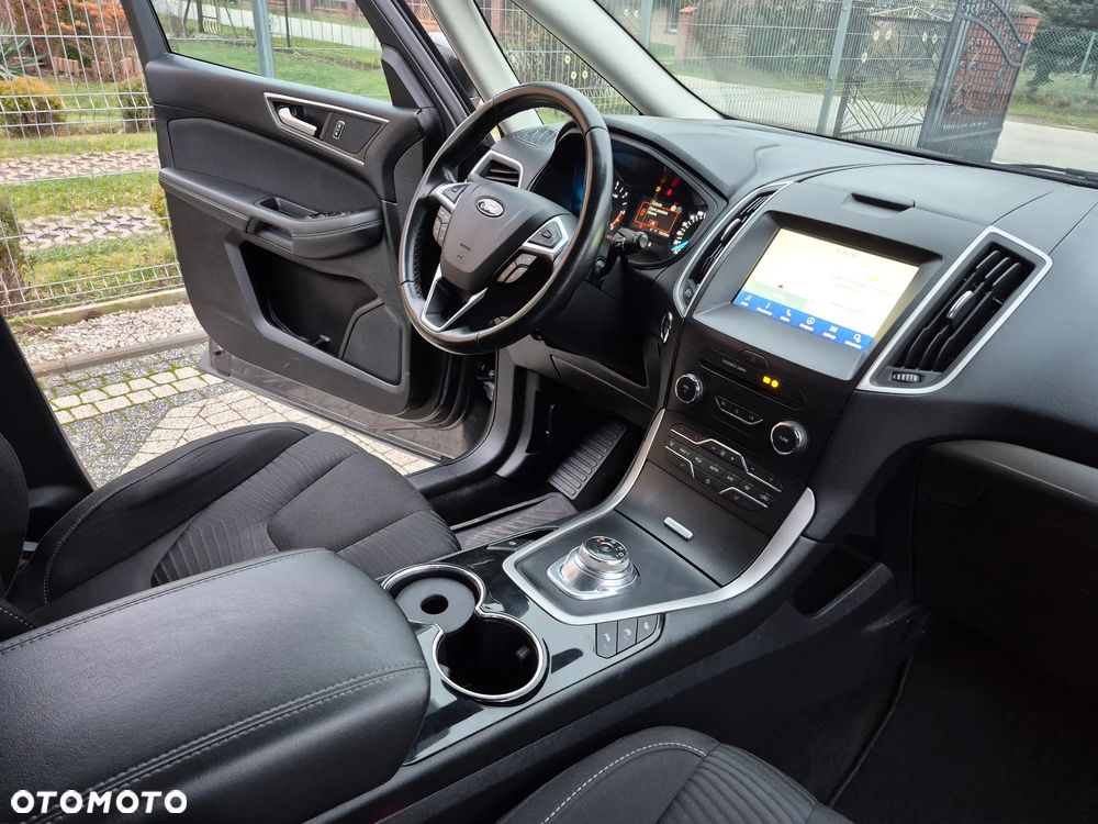 Ford S-Max 2.0 EcoBlue Titanium - 19