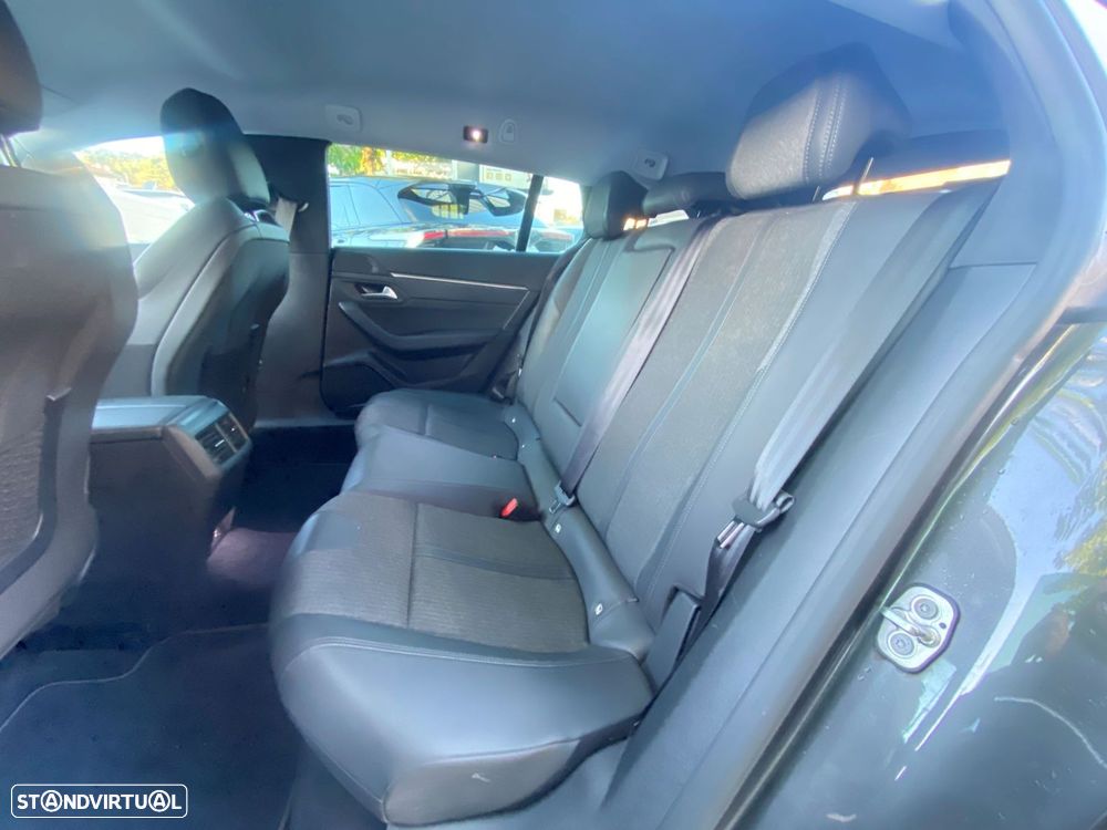 Peugeot 508 Plug-In Hybrid 225 e-EAT8 Allure Pack - 15