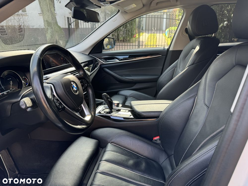 BMW Seria 5 520d xDrive Luxury Line - 13
