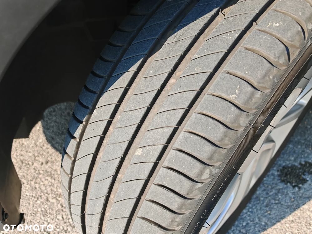 Citroën C3 Pure Tech 82 FEEL - 4