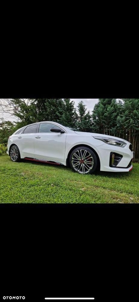 Kia ProCeed - 1