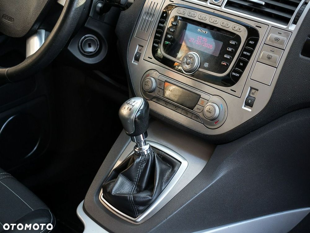 Ford Kuga 2.0 TDCi 2x4 Titanium - 14