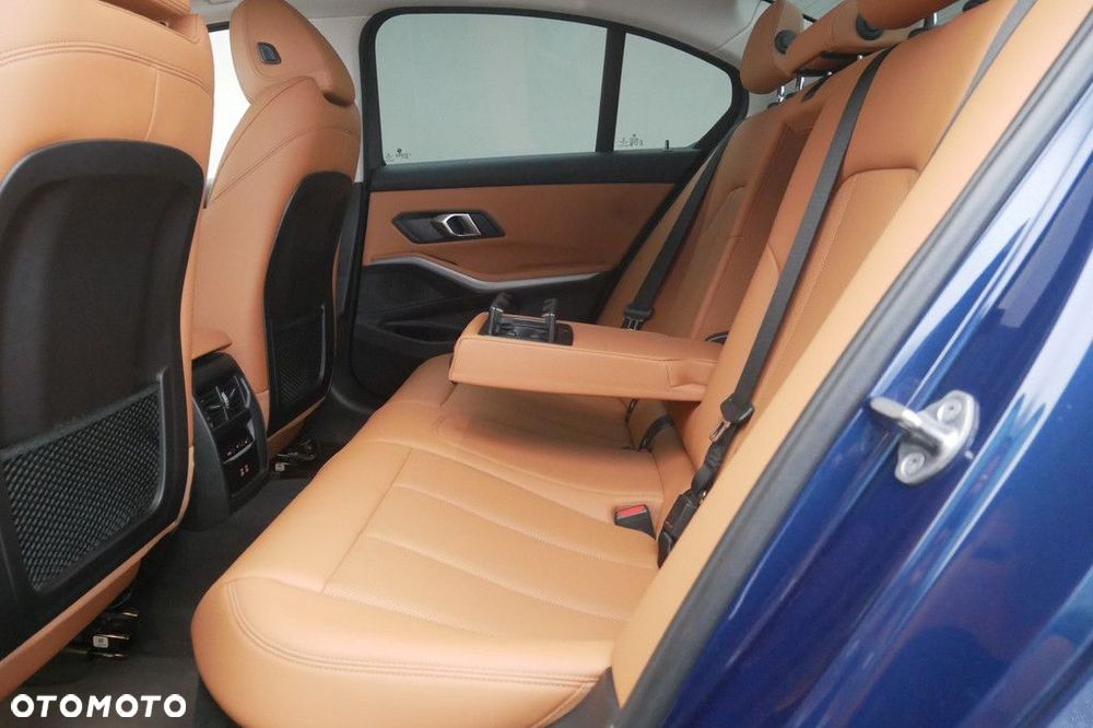 BMW Seria 3 - 15