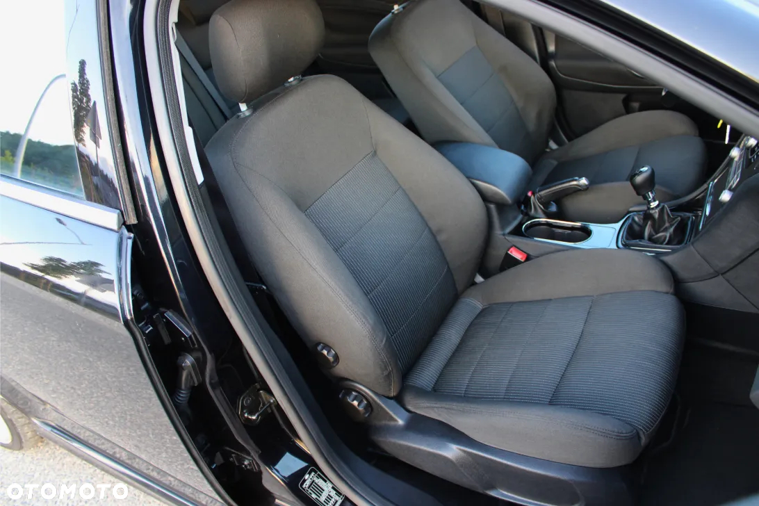 Ford Mondeo 2.0 TDCi Ambiente - 20
