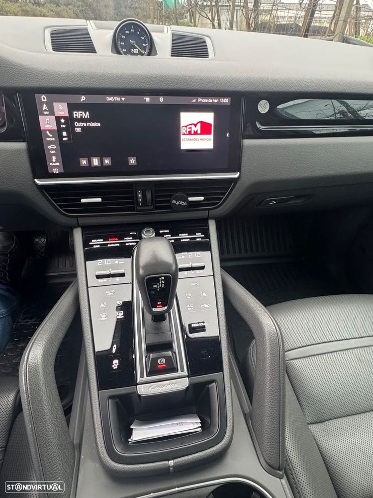 Porsche Cayenne Coupé E-Hybrid - 10