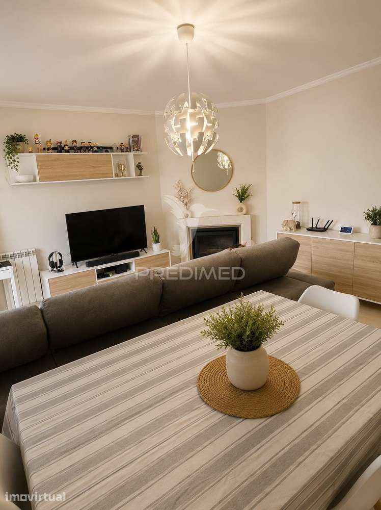 Apartamento T3 com Garagem Box Dupla e Sótão | Mira de Aire - Grande imagem: 4/29