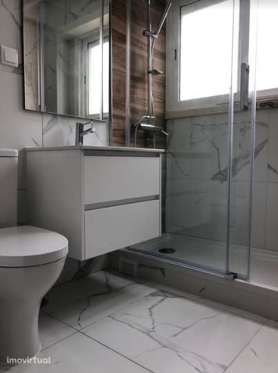 Moradia T4 com garagem junto golf e casino, no Estoril - Grande imagem: 5/7