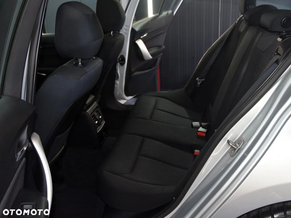 BMW Seria 1 116d EfficientDynamics Edition Urban Line - 10