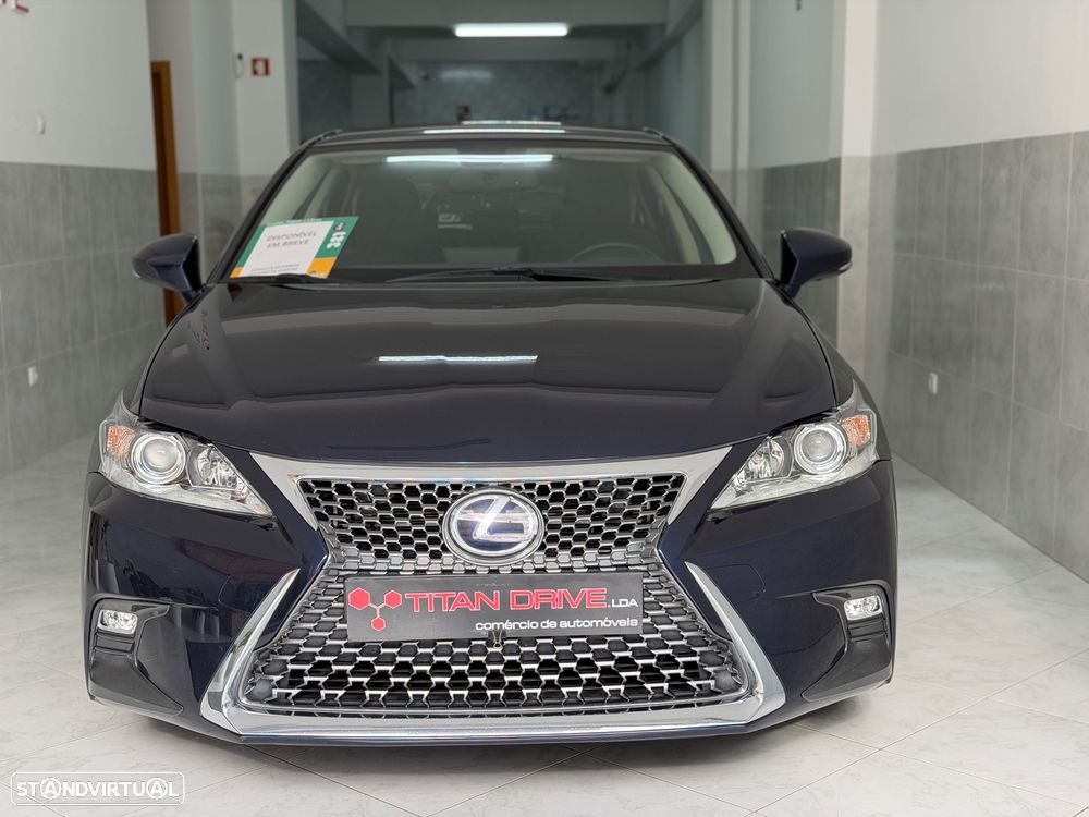 Lexus CT 200h Urban Edition - 2