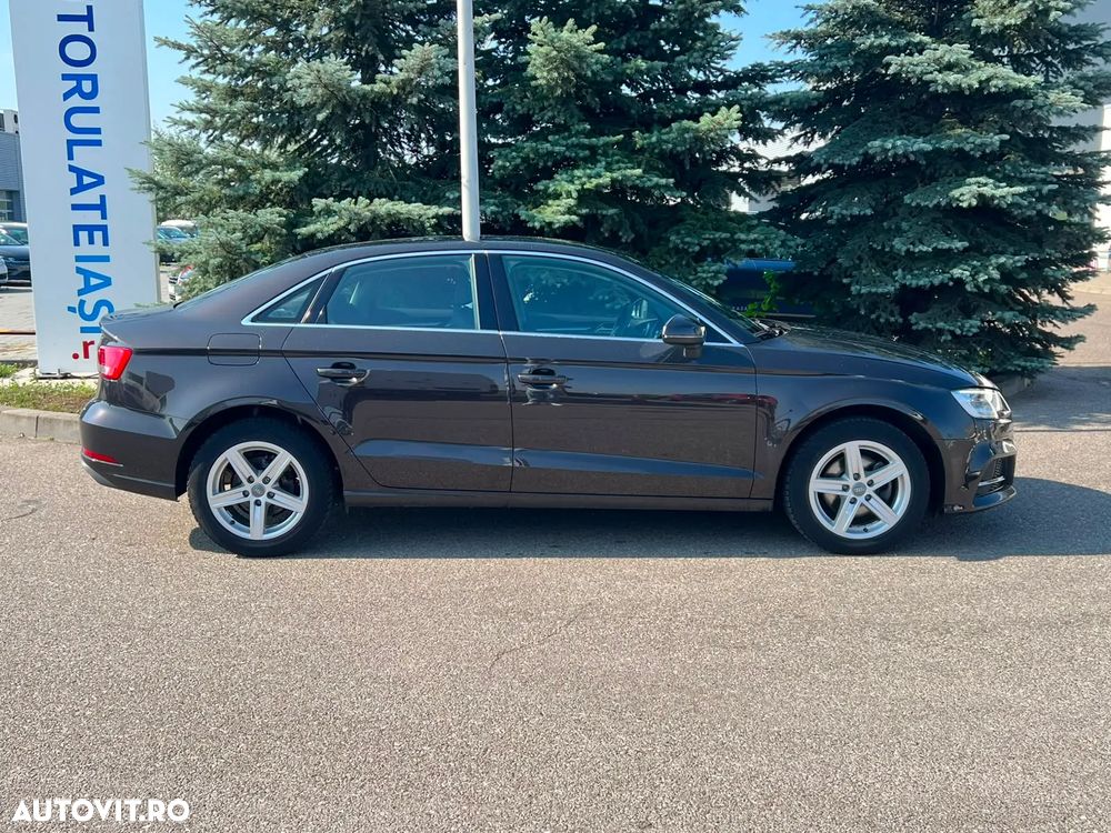 Audi A3 Limuzina 1.6 TDI clean Stronic Attraction - 3