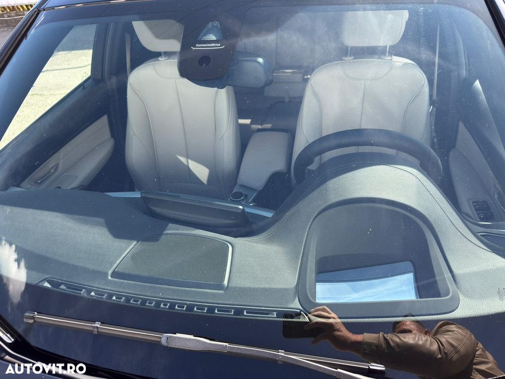 BMW Seria 3 320i Aut. M Sport - 15