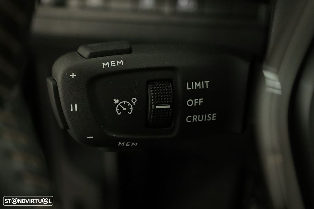 Peugeot 3008 1.6 Hybrid Allure e-EAT8 - 18