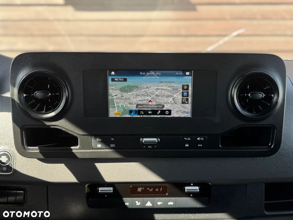 Mercedes-Benz SPRINTER - 34