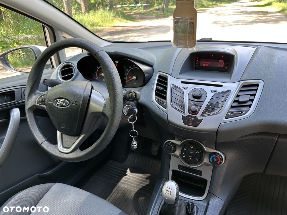 Ford Fiesta 1.25 Trend - 8