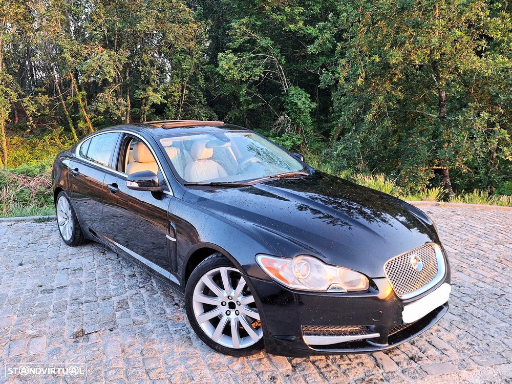 Jaguar XF 2.7 D V6 Premium Luxury - 8