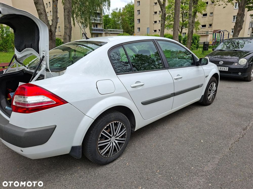 Renault Megane 1.6 Authentique - 19