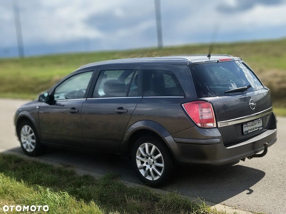 Opel Astra - 2
