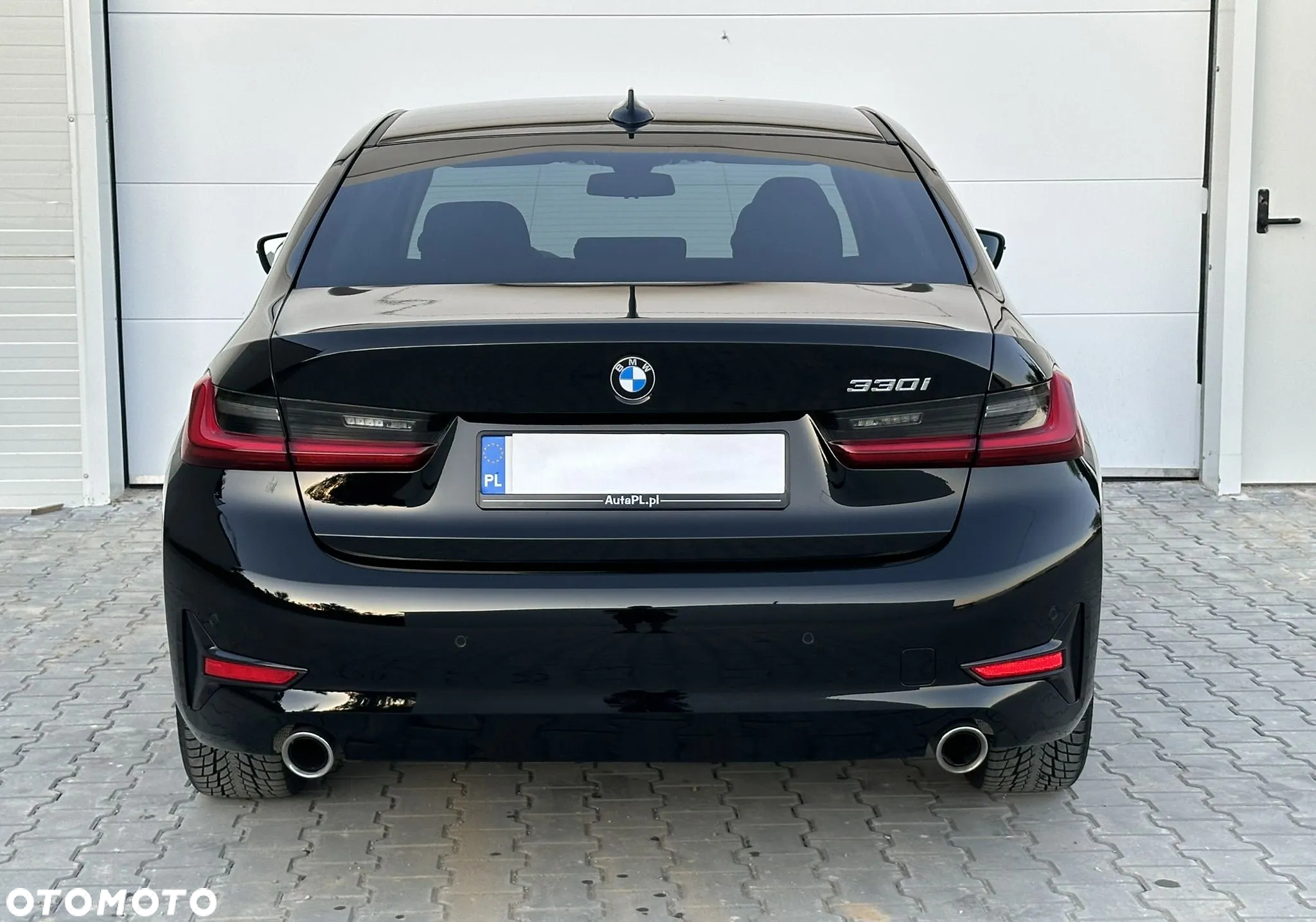 BMW Seria 3 330i Sport - 6