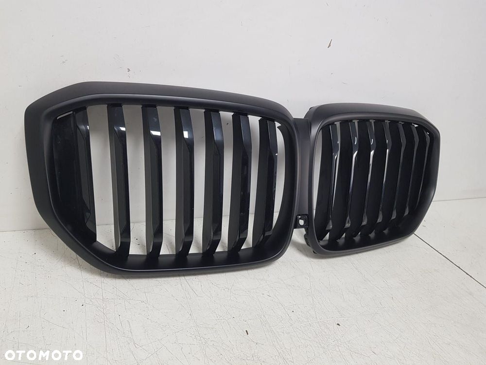 NOWA ATRAPA GRILL PRZEDNI BMW X5 G05 G18 LCI LIFT CZARNY POŁYSK ORYGINAL 51135A67CC6 - 4