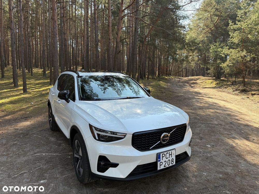Volvo XC 40 B5 AWD Ultimate Dark - 16