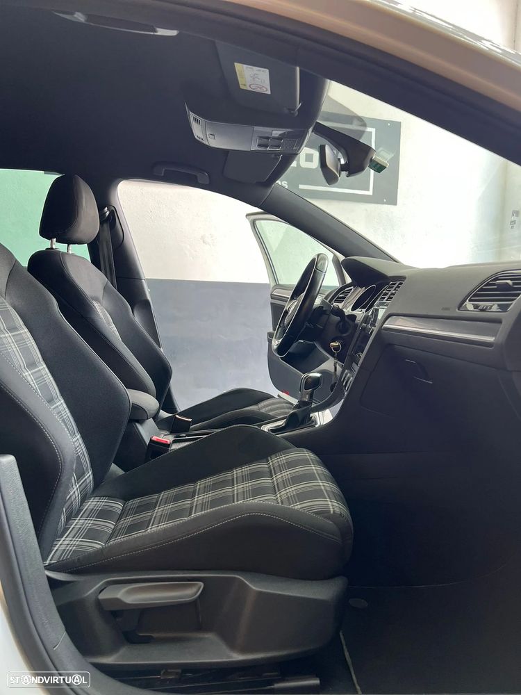 VW Golf Variant 2.0 TDi GTD DSG - 10