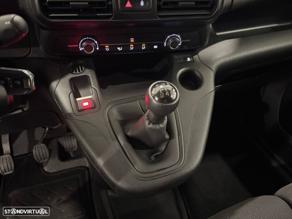 Peugeot Partner 1.5 BlueHDi Premium Longa - 29
