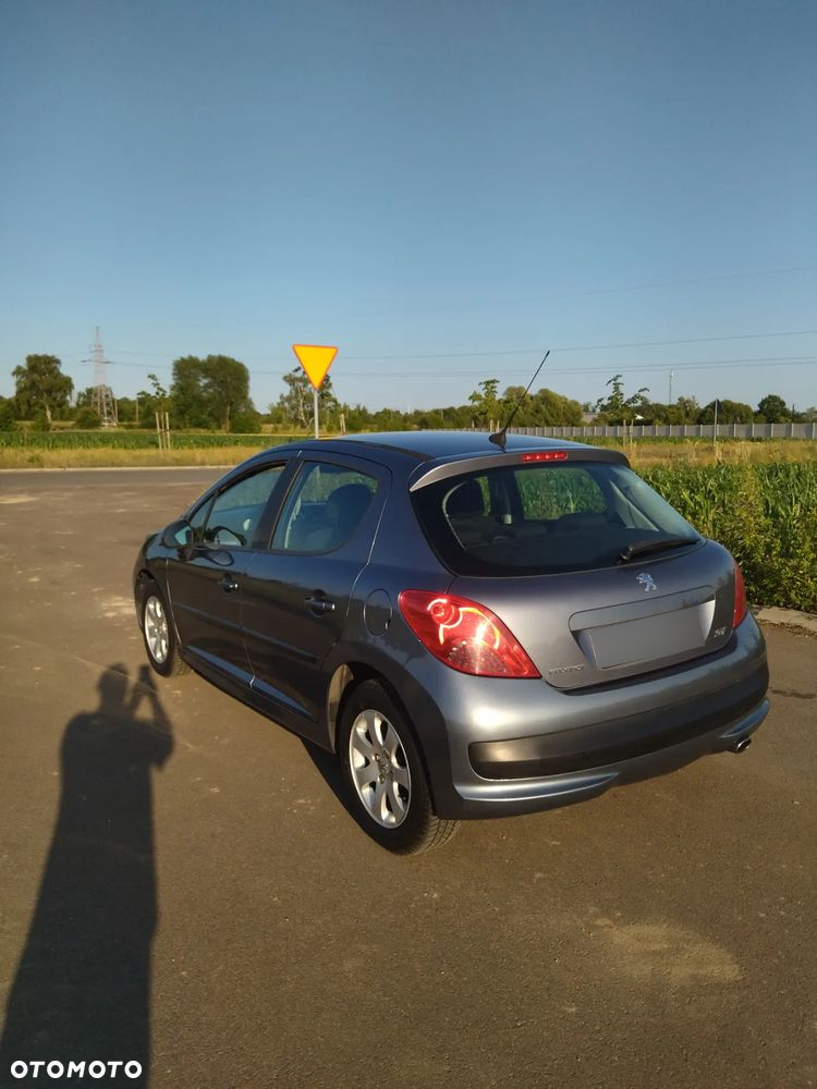 Peugeot 207 1.4 16V Presence - 3