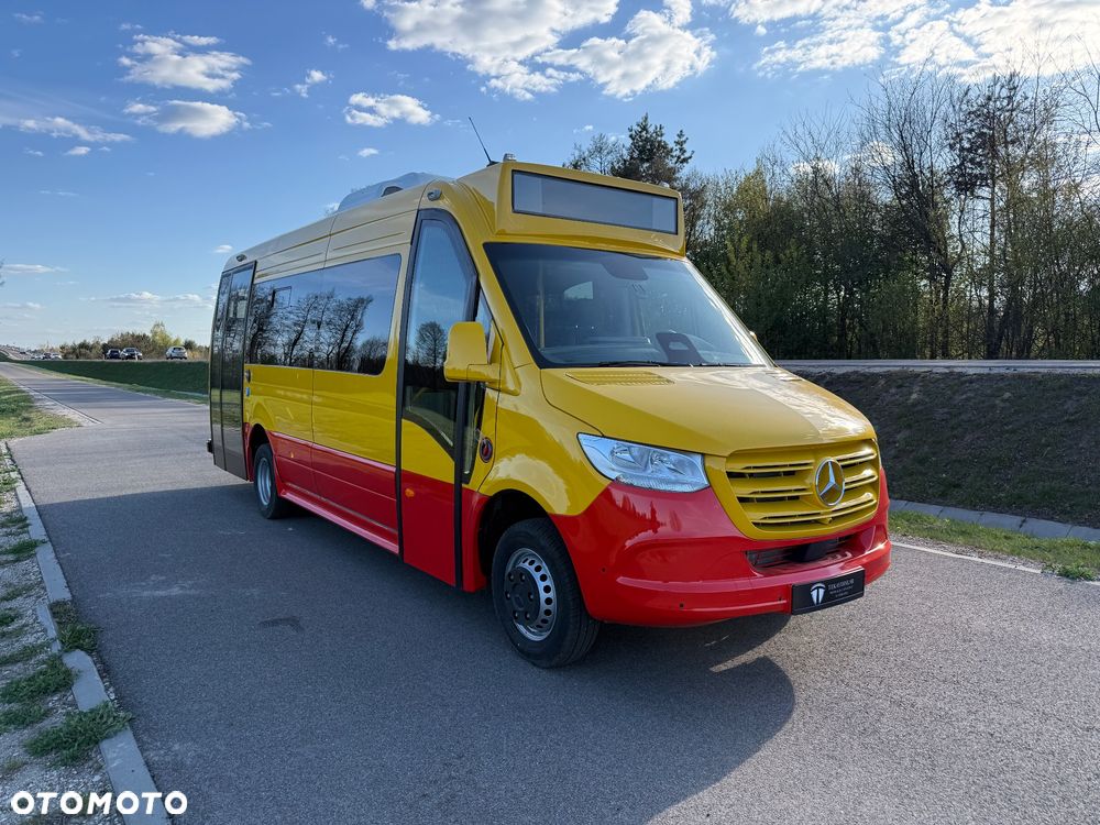 Mercedes-Benz Sprinter 517 - 9