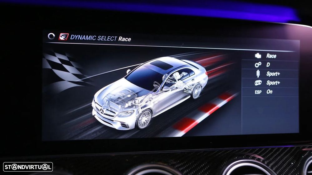 Mercedes-Benz E 63 AMG S 4-Matic+ - 37